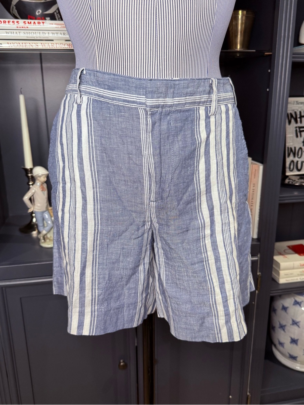 Lauren Ralph Lauren Striped Linen Shorts – Blue & White – Size 8